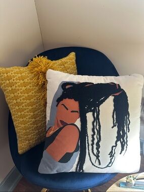 Accent pillows